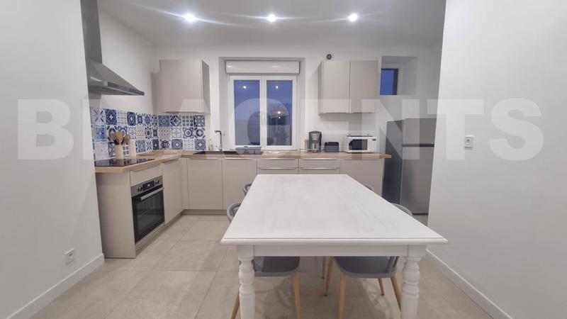 Appartement - 82 m² - 3 pièces