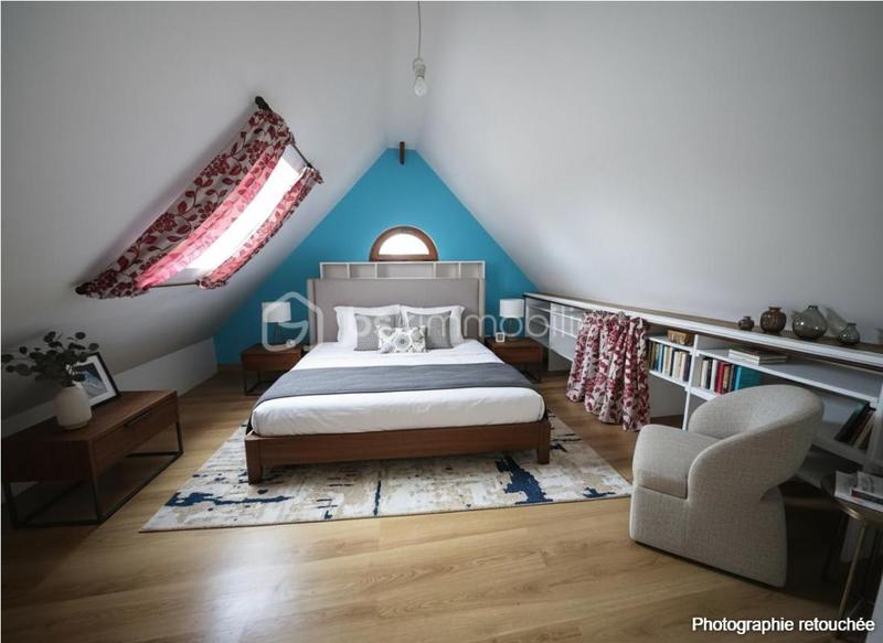 Maison en pierre - 161 m² - 9 pièces