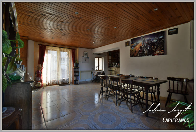 Maison - 174 m² - 6 pièces