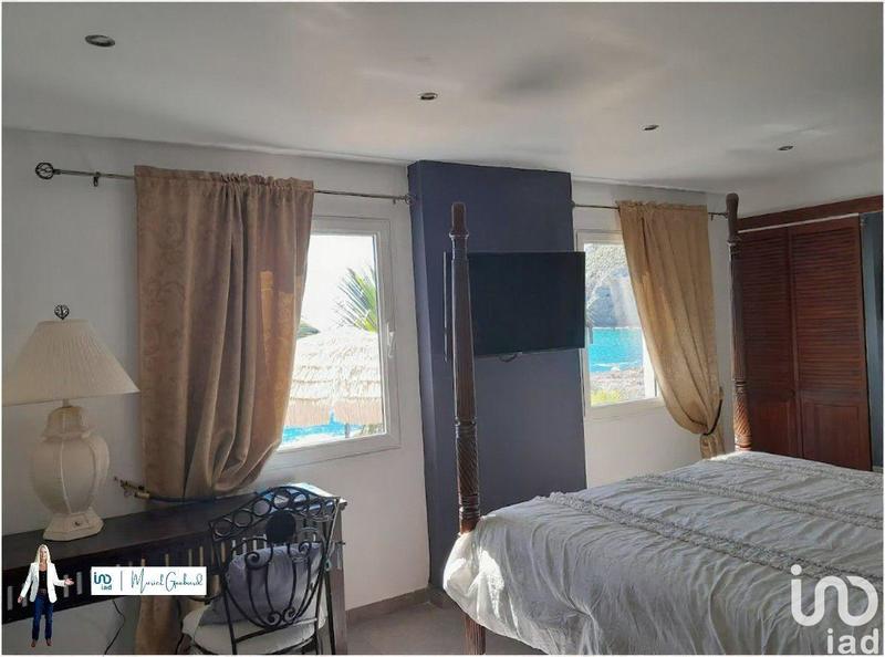 Maison - 400 m² - 6 pièces