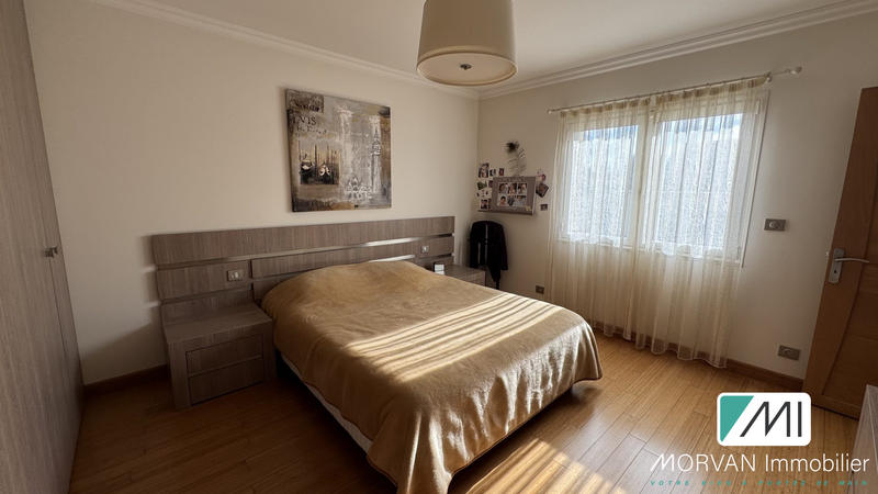 Maison - 262 m² - 7 pièces