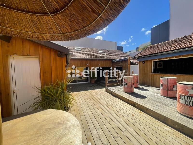 Bureau - 200 m² - 6 pièces