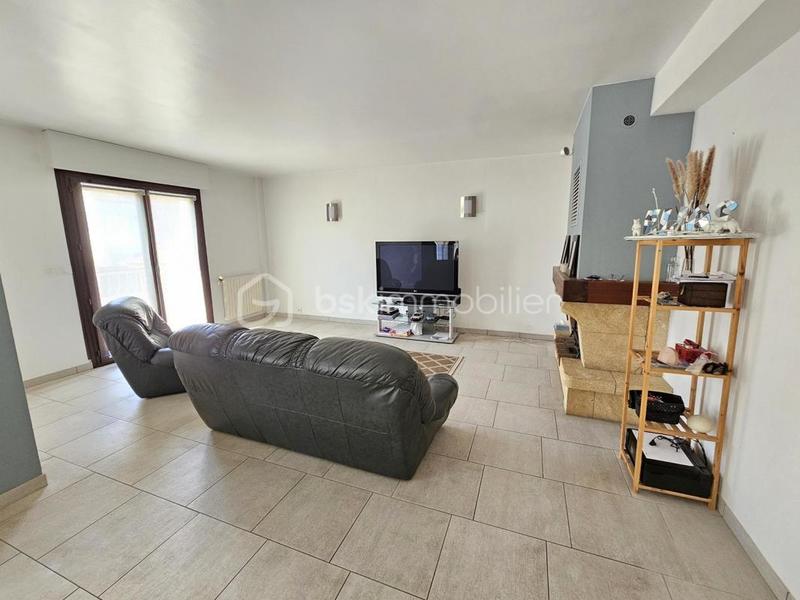 Pavillon - 130 m² - 6 pièces