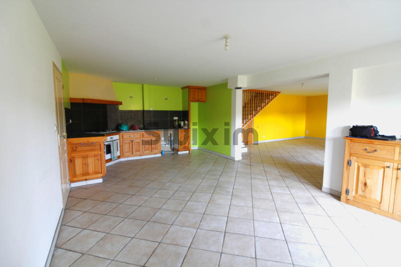 Maison de village - 220 m² - 11 pièces