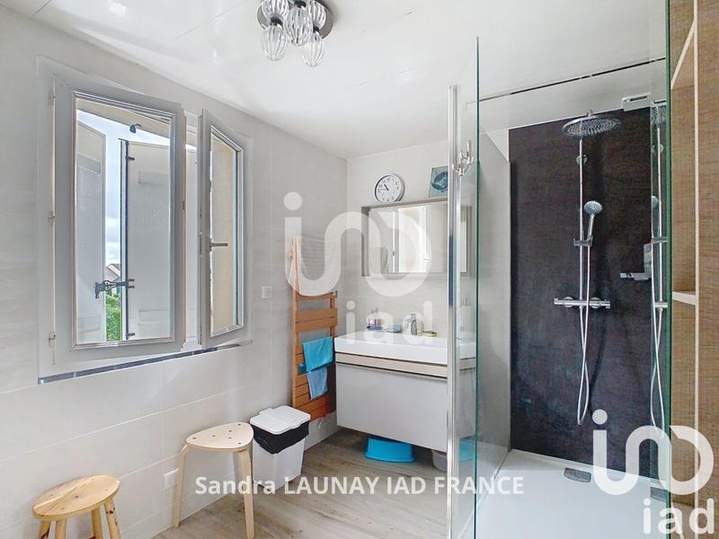 Maison - 202 m² - 8 pièces