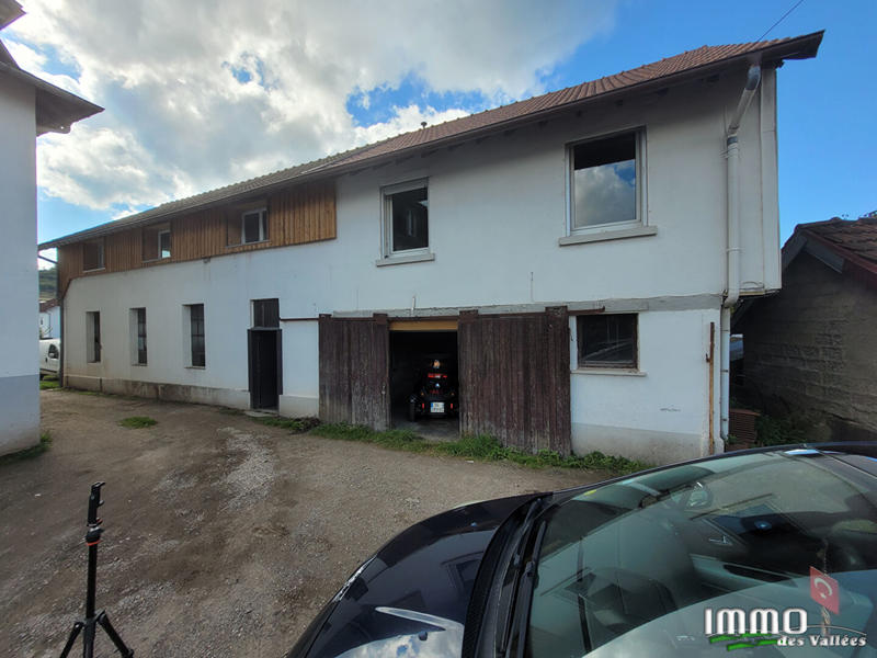 Maison - 200 m² - 3 pièces