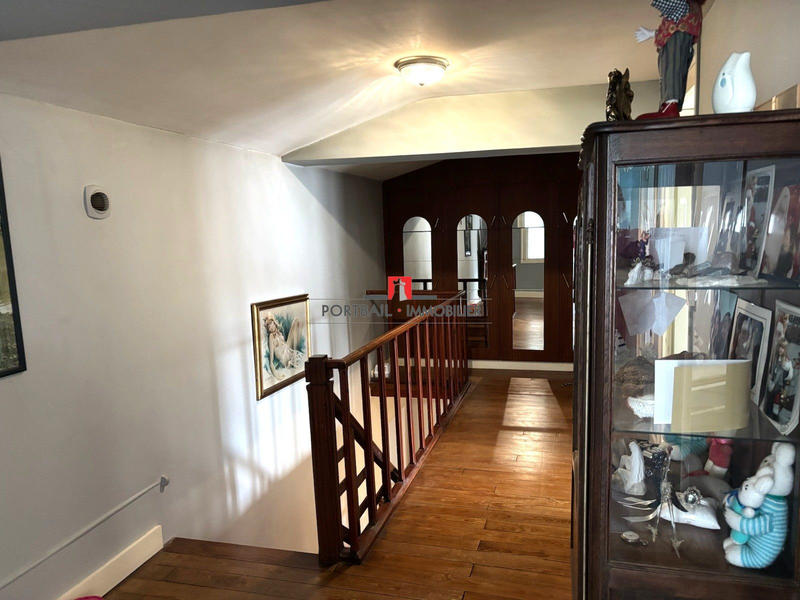 Maison - 159 m² - 6 pièces