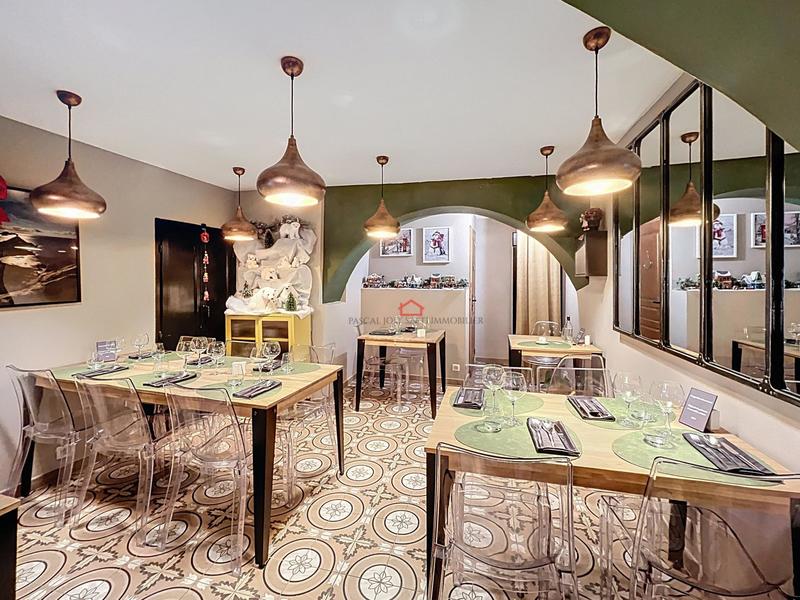 Local commercial - 110 m²