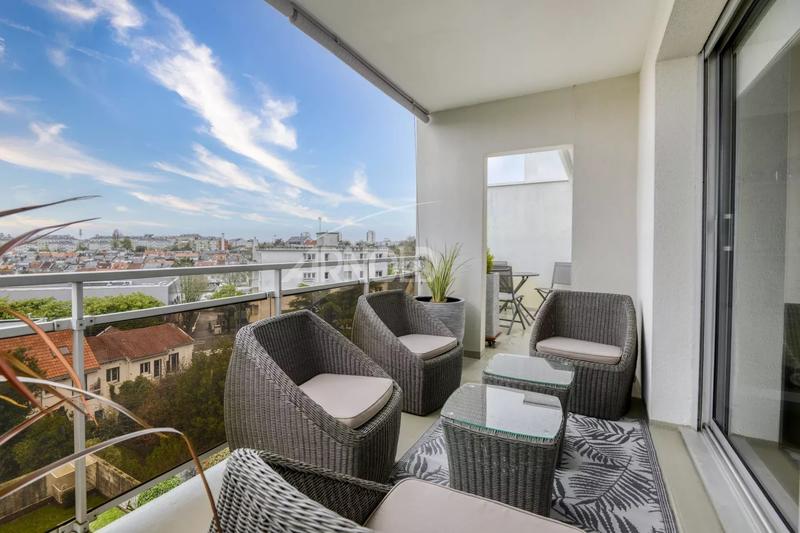 Appartement - 94 m² - 4 pièces