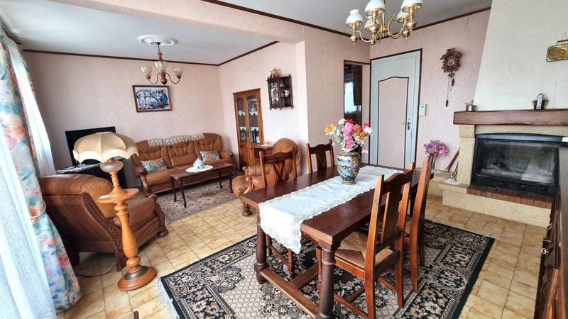 Maison - 74 m² - 5 pièces