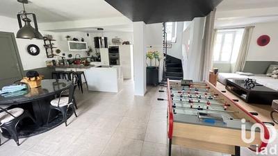 Maison - 152 m² - 8 pièces