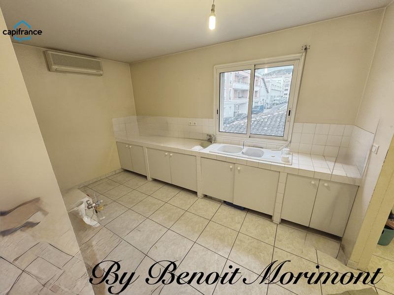 Appartement - 100 m² - 3 pièces