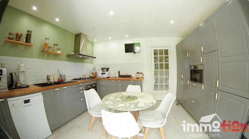 Maison - 175 m² - 9 pièces