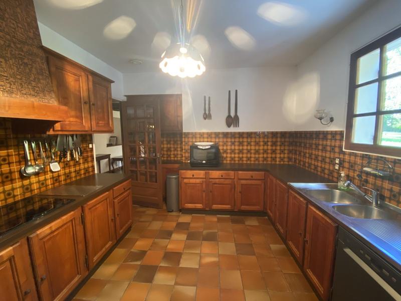 Maison traditionnelle - 195 m² - 6 pièces