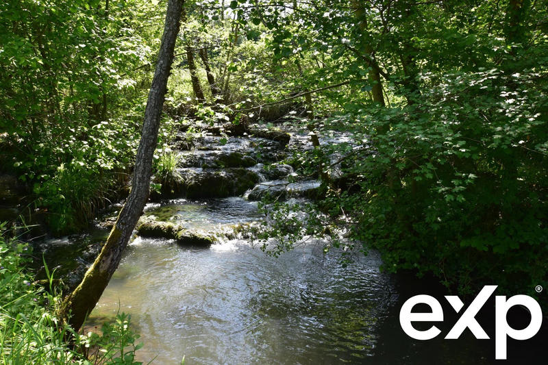 Maison - 340 m² - 10 pièces