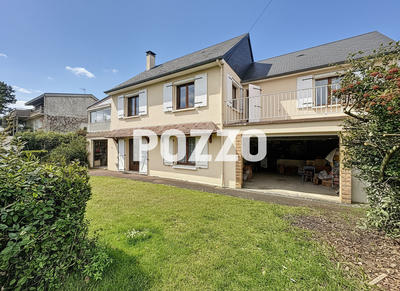 Maison - 133 m² - 6 pièces