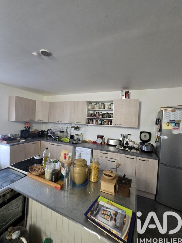 Maison - 203 m² - 9 pièces