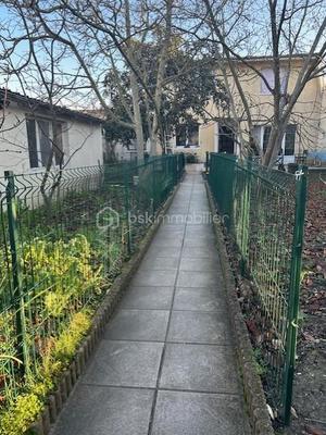 Maison - 190 m² - 10 pièces