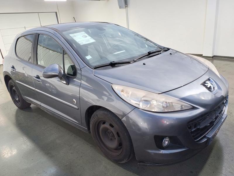 Peugeot 207 1.6 Hdi 92 Envy