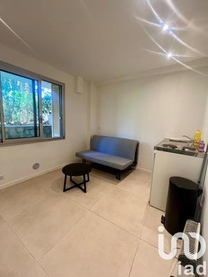 Studio - 14 m² - 1 pièce