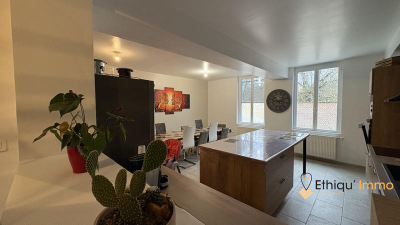 Maison - 143 m² - 5 pièces