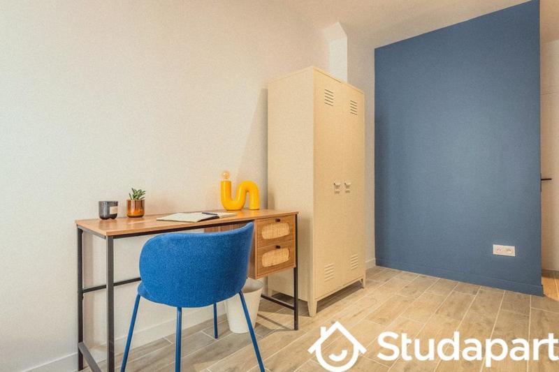 Chambre - 9 m² - 1 pièce