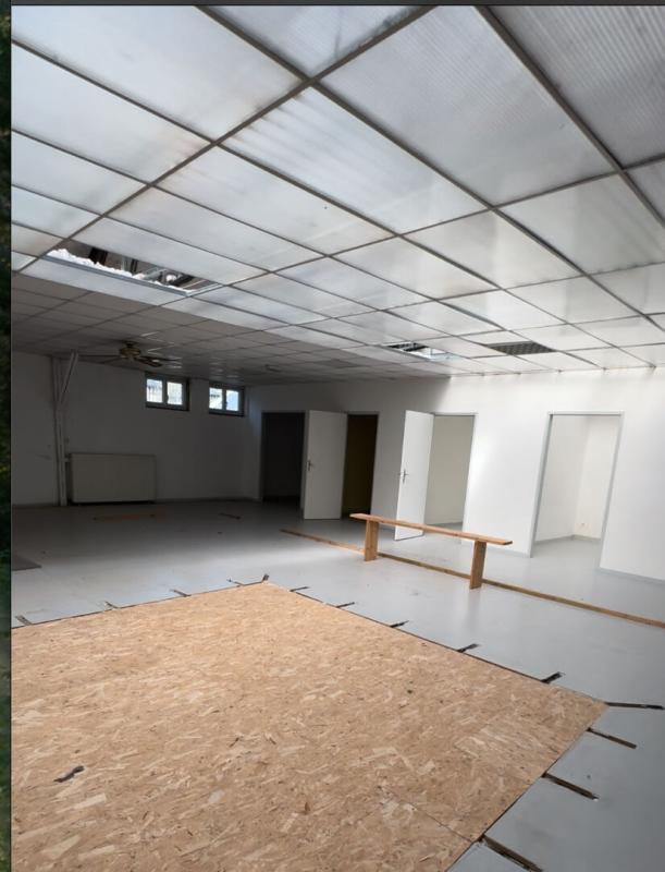 Immeuble - 1 200 m² - 22 pièces