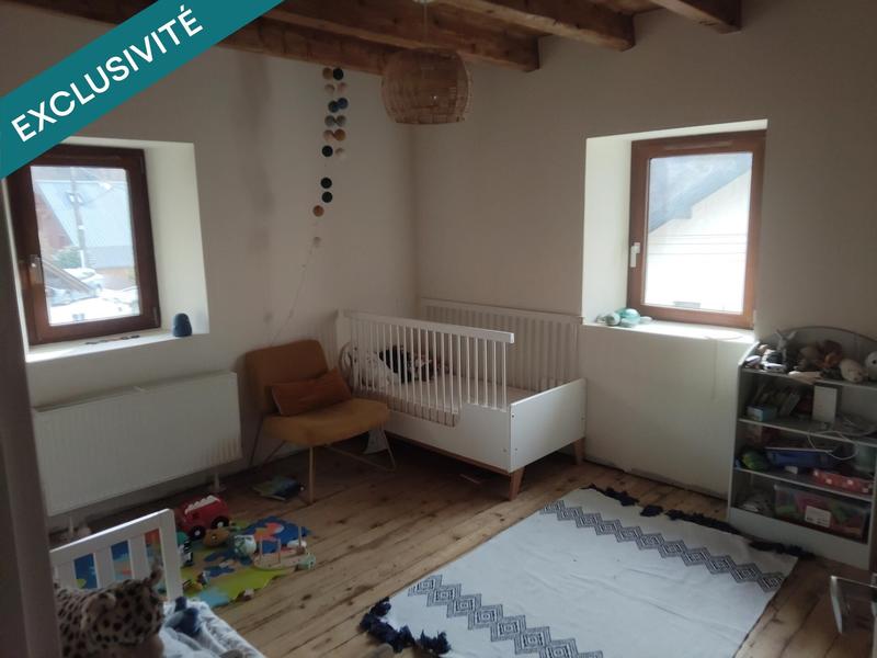 Maison - 216 m² - 9 pièces