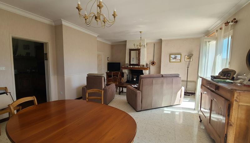 Maison - 98 m² - 5 pièces