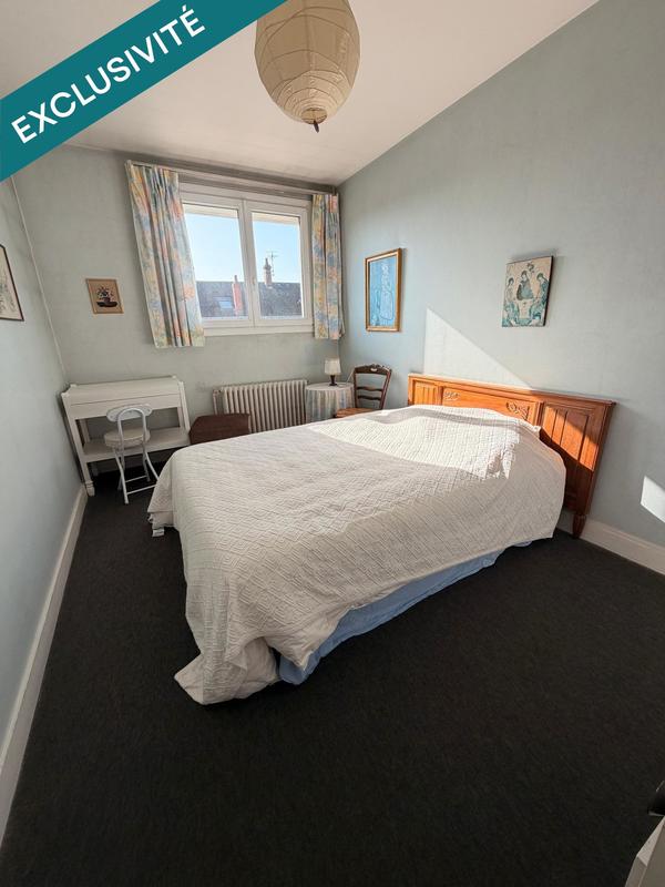 Maison - 214 m² - 9 pièces