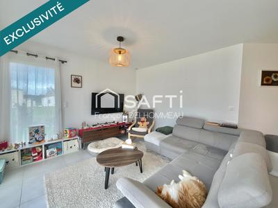 Maison - 94 m² - 5 pièces