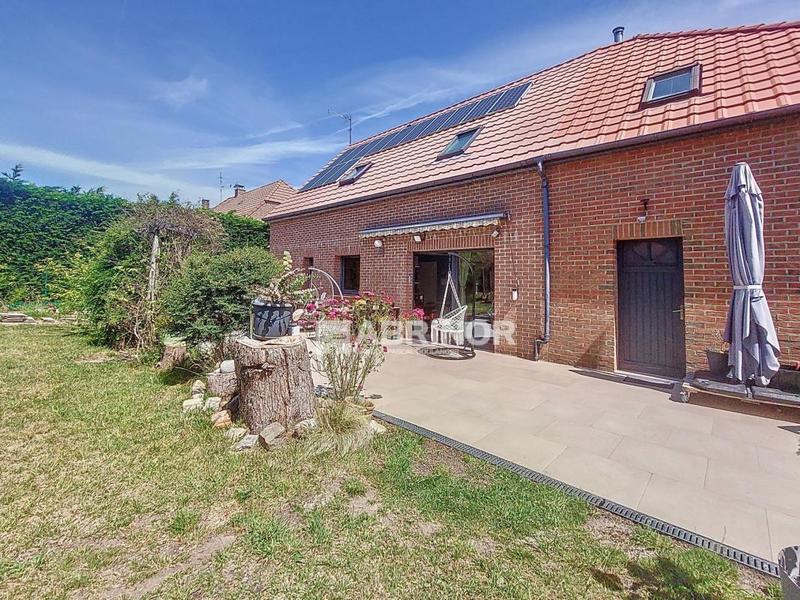 Maison - 104 m² - 5 pièces