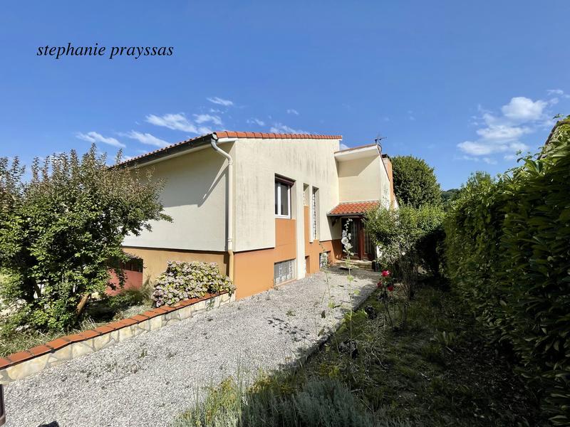 Maison - 147 m² - 6 pièces