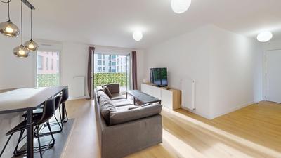 Appartement - 99 m² - 4 pièces