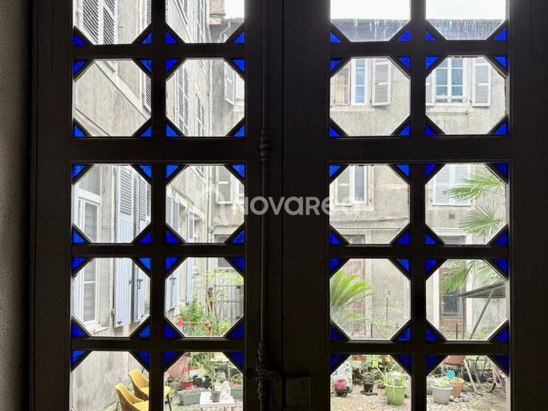 Appartement - 188 m² - 5 pièces