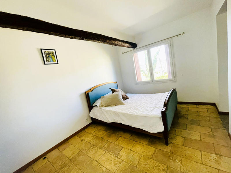 Maison - 239 m² - 7 pièces