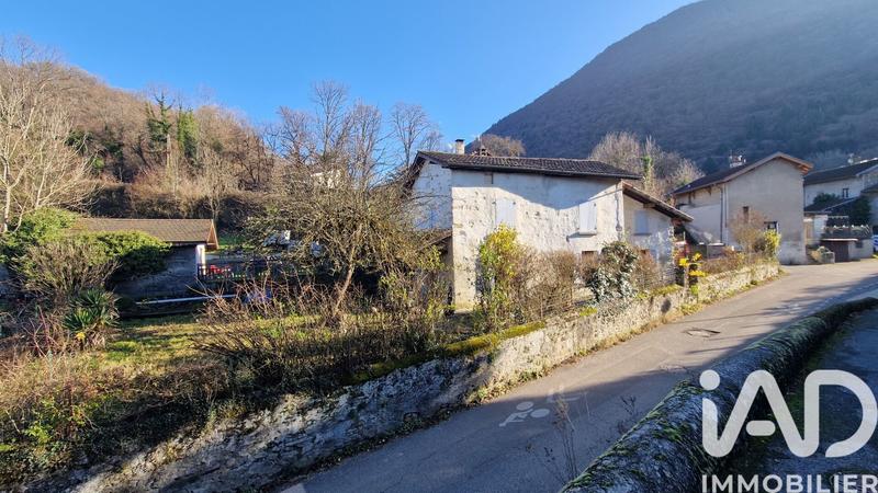 Maison - 96 m² - 4 pièces