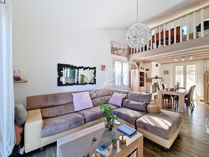 Maison - 115 m² - 6 pièces