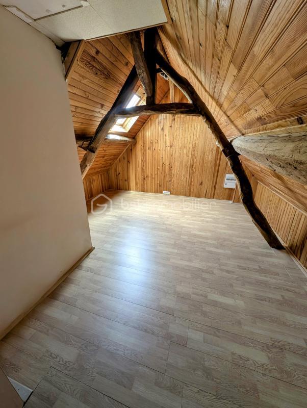 Maison - 111 m² - 4 pièces