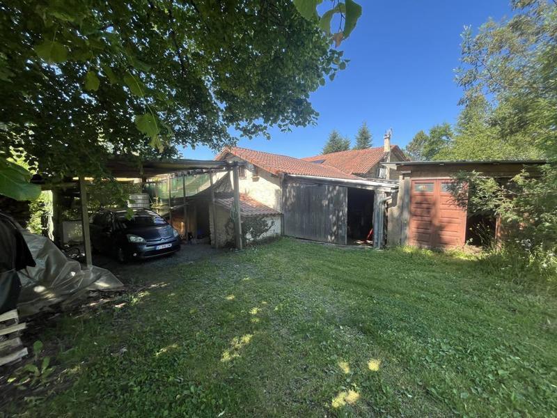 Maison - 220 m² - 5 pièces