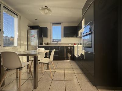 Villa - 143 m² - 5 pièces