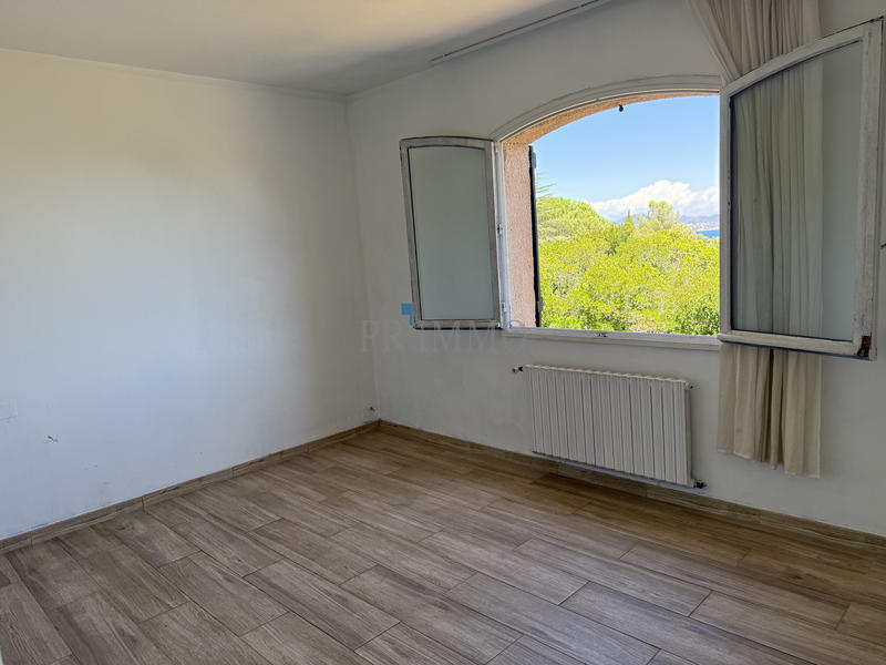Maison - 178 m² - 5 pièces