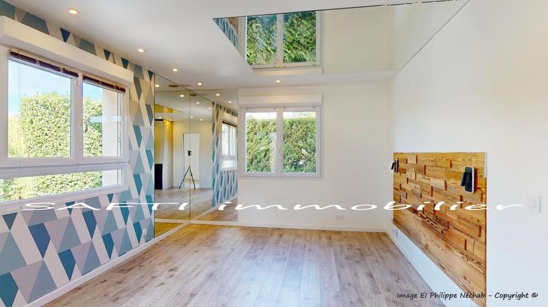 Maison - 182 m² - 7 pièces