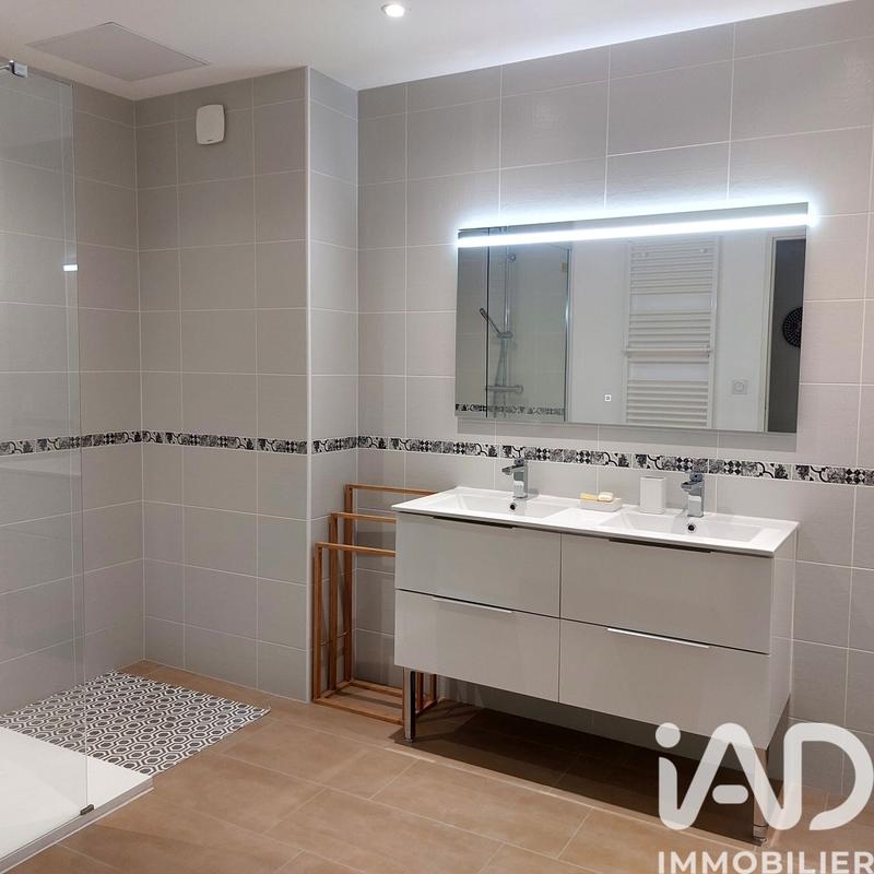 Appartement - 90 m² - 3 pièces