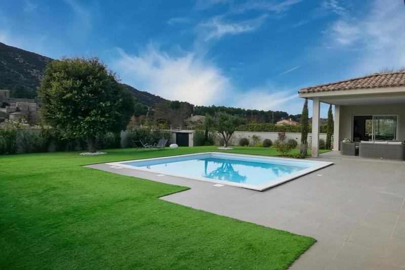 Maison - 200 m² - 7 pièces