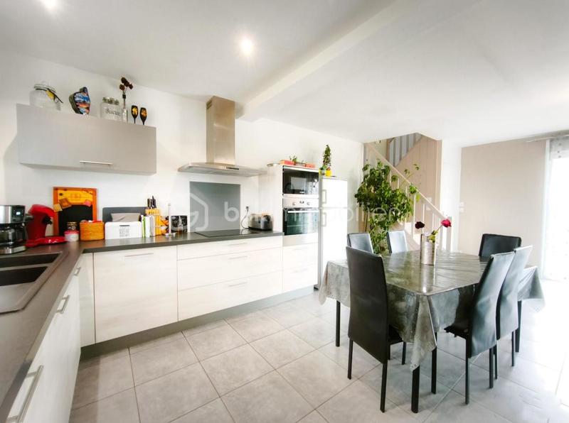 Maison traditionnelle - 134 m² - 7 pièces