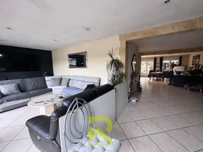 Appartement - 164 m² - 4 pièces