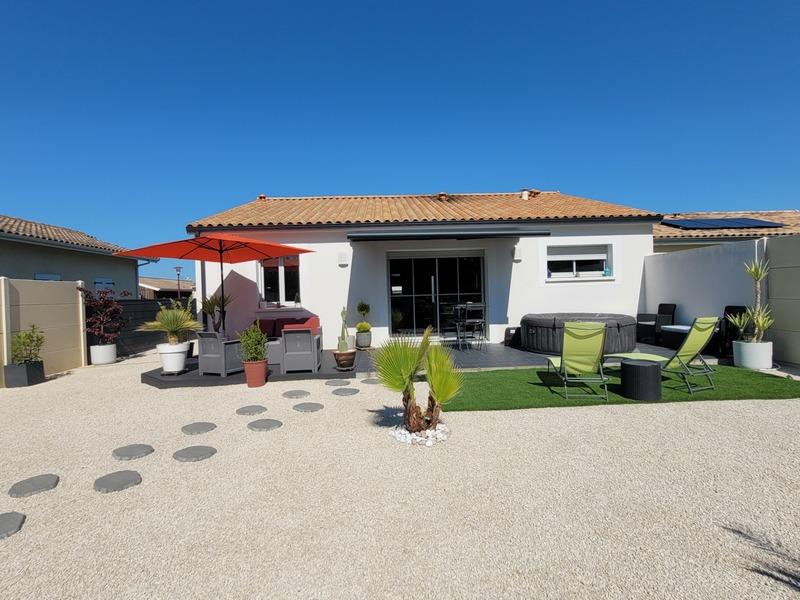 Maison - 90 m² - 5 pièces