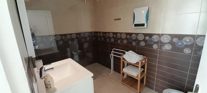 Maison en pierre - 284 m² - 8 pièces