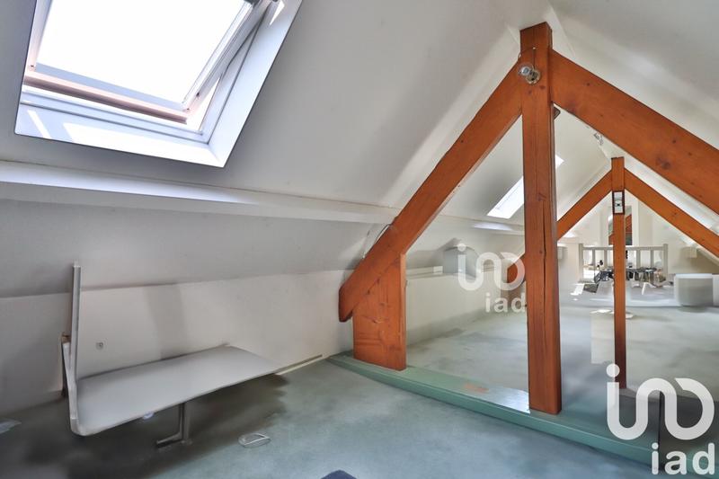 Maison - 201 m² - 6 pièces